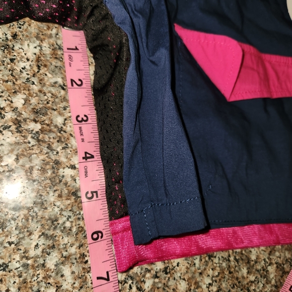 2 pair Shorts Bundle - Picture 6 of 9